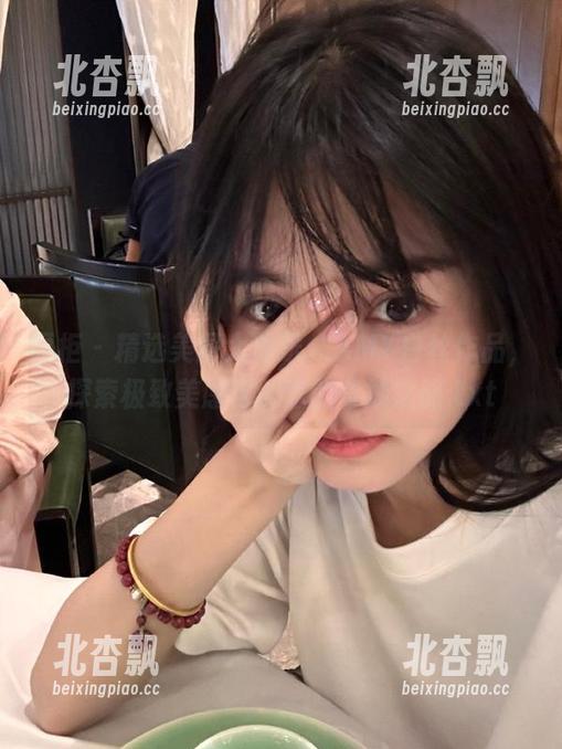 丽柜 - 精选美图大放送：AMY白丝作品，探索极致美感与创意的奇妙之旅.txt