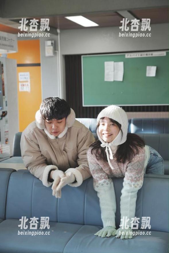 丽柜 - 兔子以双生花为主题，创作出无圣光状态下的极致写真艺术作品！.txt