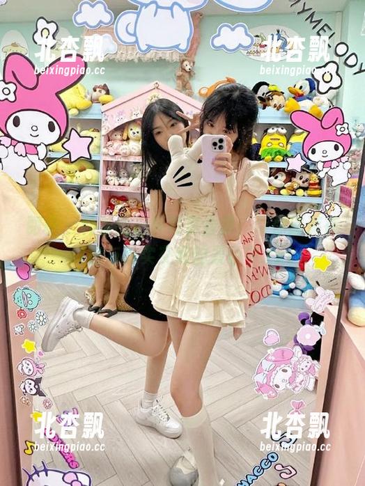 丽柜 - 韩雪的户外写真合集，带你遨游在诗意与现实交织的景色中.txt