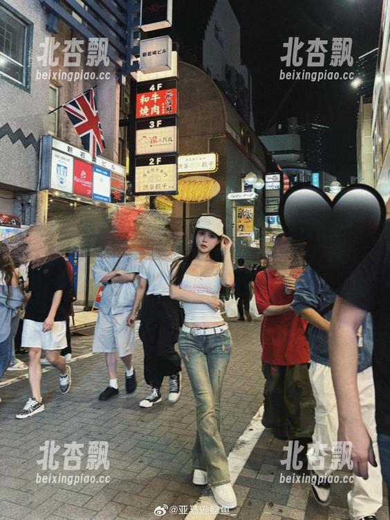 带你欢乐不停！“亚马逊鲶鱼”在最新作品集中大展“爱宕打歌服”的搞笑魅力！.txt