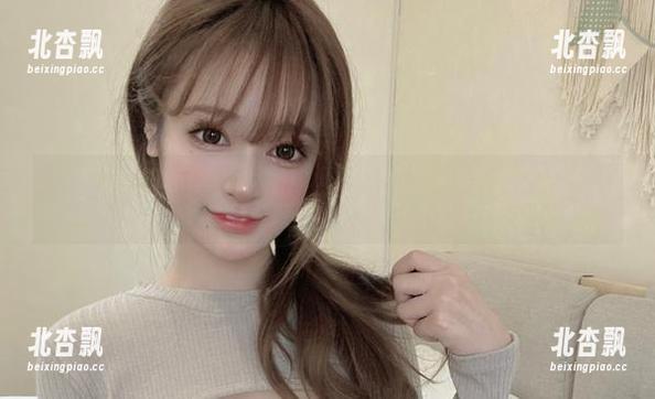不要错过！观看佳佳酱ovo妹妹的原图，带你领略不一样的清新风格！.txt