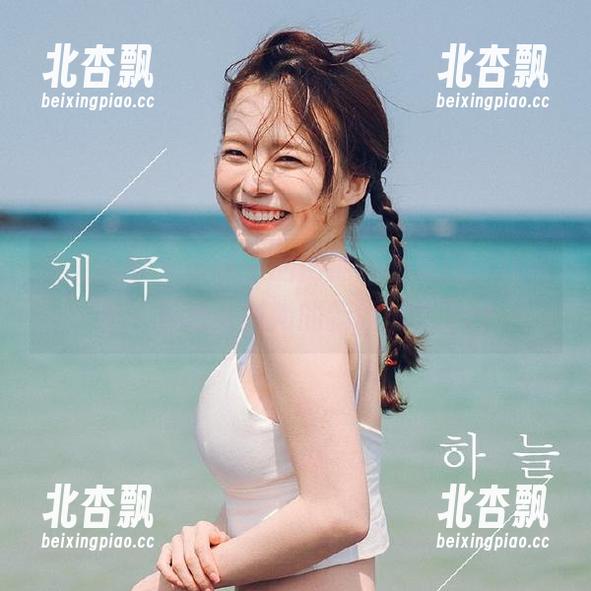 兔玩映画 - 小桃子的网袜美图更新，让我们一起进入时尚的新领域！.txt