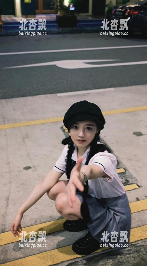 微密圈 - 探秘周妍希的毛衣写真网盘合集，感受她的时尚触觉！.txt