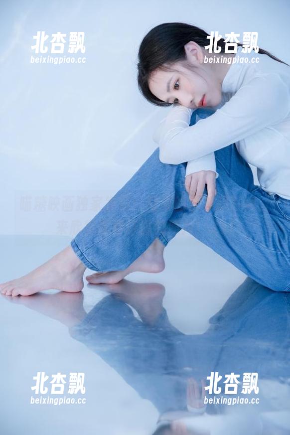 喵糖映画 喵糖映画独家发布:同桌的水手服写真,来欣赏青春洋溢的照片!.txt