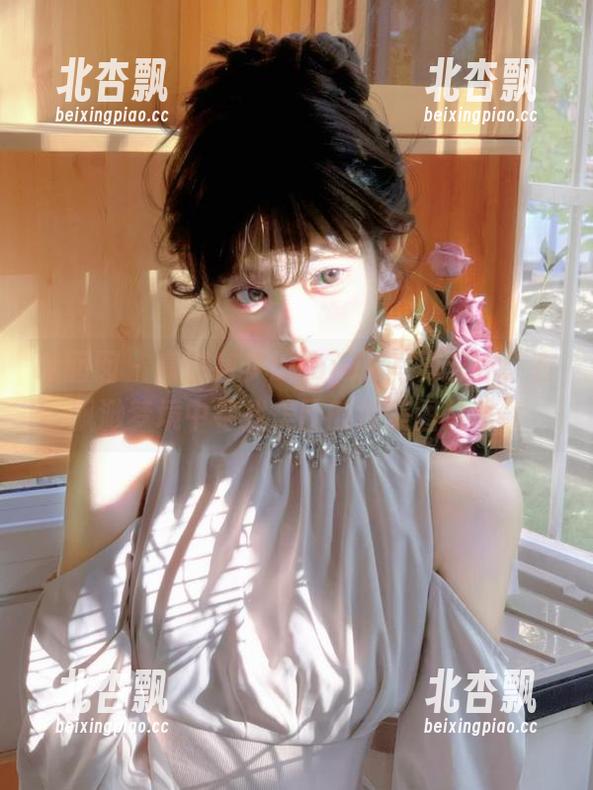 嗲囡囡 - 高清M梦babyJK写真艺术：在飘渺梦境中寻找美丽的绝美图片.txt