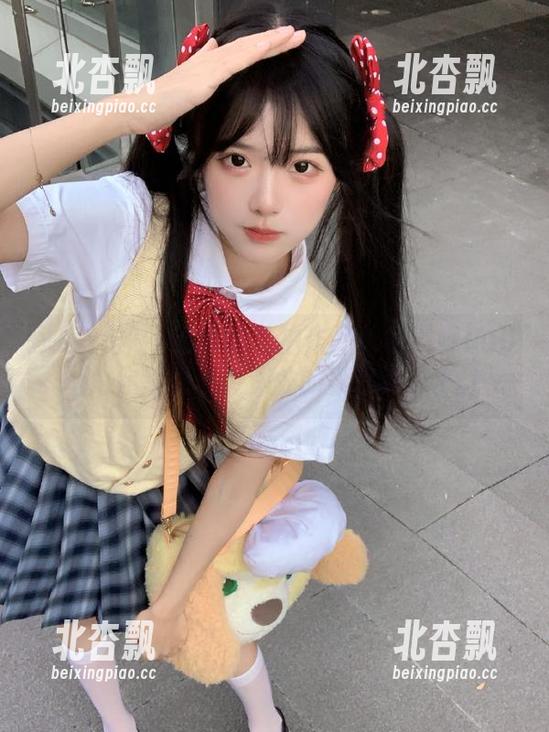 头条女神 - 温柔的私拍作品：杨漫妮baby为你呈现心灵深处的柔软温暖.txt