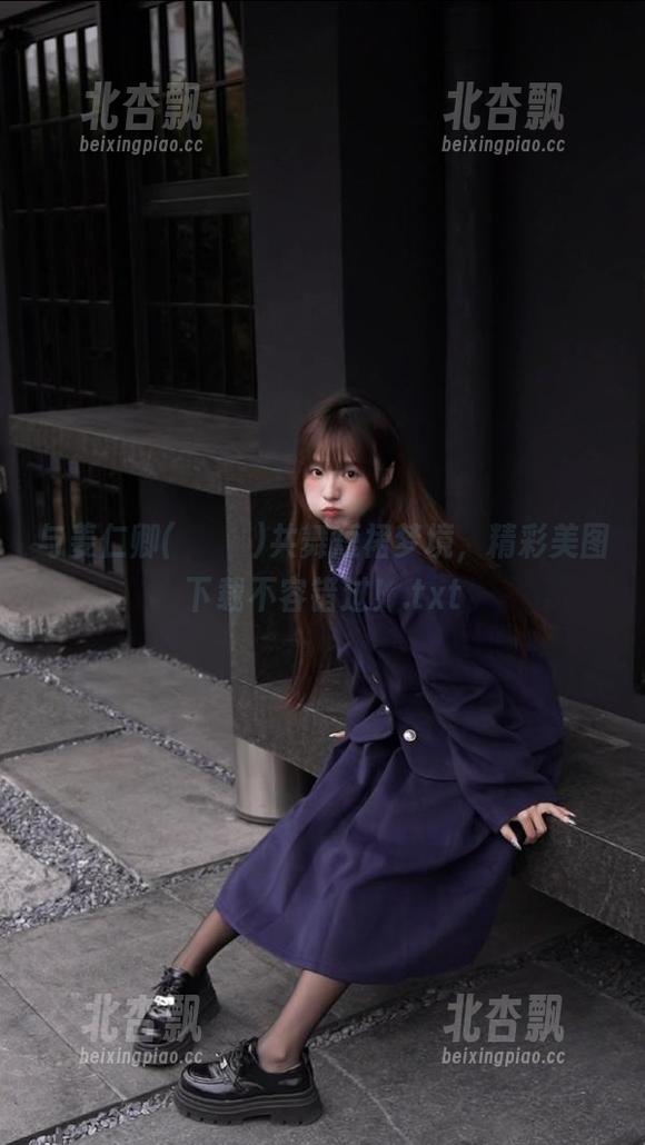 与姜仁卿(강인경)共舞短裙梦境，精彩美图下载不容错过！.txt