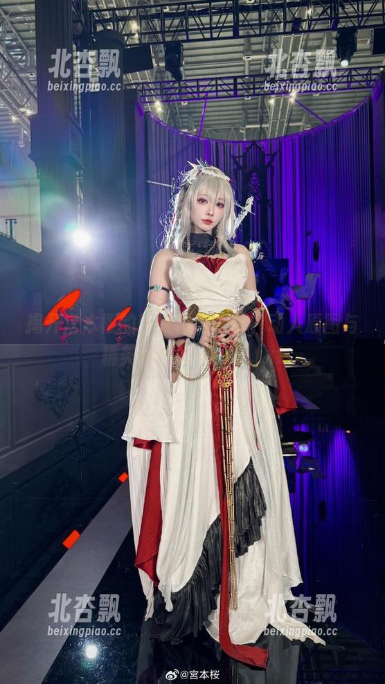 揭开宫本樱的厨娘神秘面纱，动人原图与精美套图大揭秘！.txt