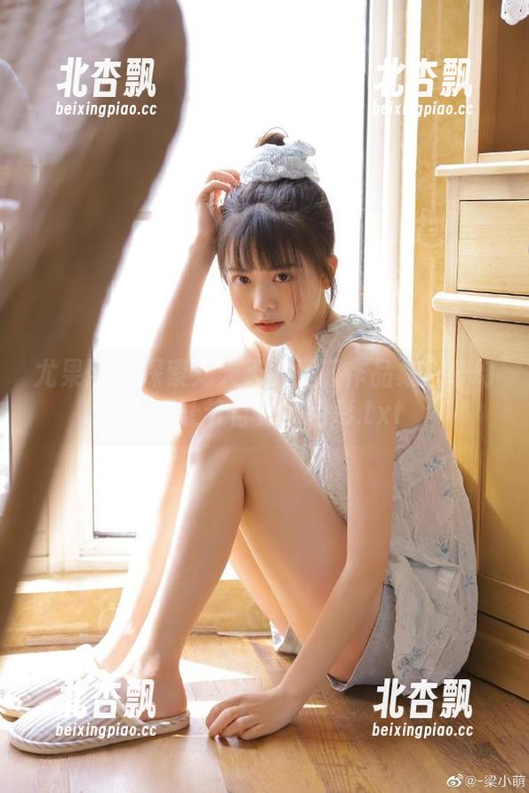 尤果网 - 探索刘天天的圣诞作品集：奇幻写真让节日更添色彩.txt