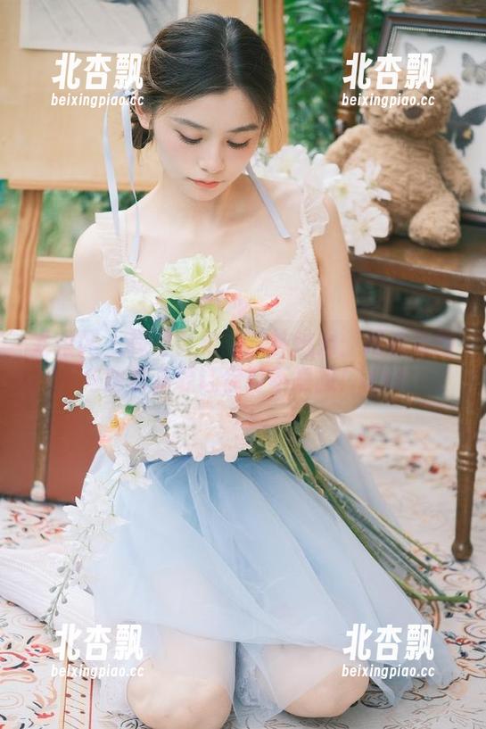 尤果网 - 探寻叶希的丝袜魅力：精选美图与独家资源让你目不暇接！.txt