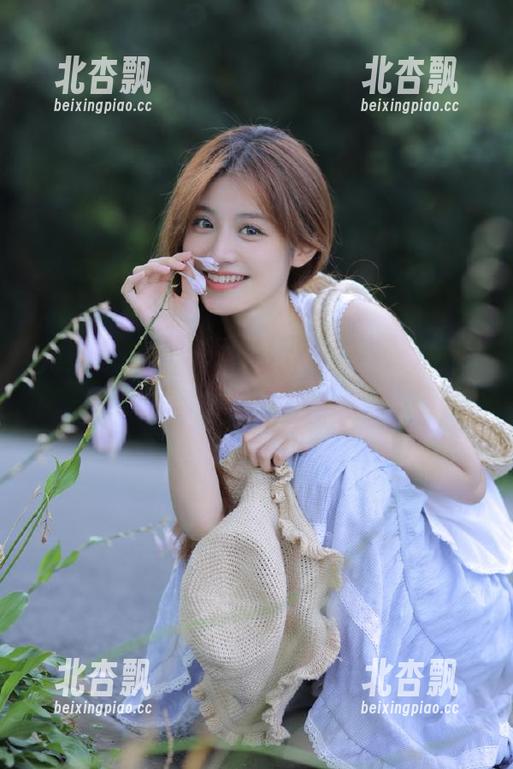 尤果网 - 领略禅叽zankii的黑色之美，精美图包分享畅享视觉盛宴.txt