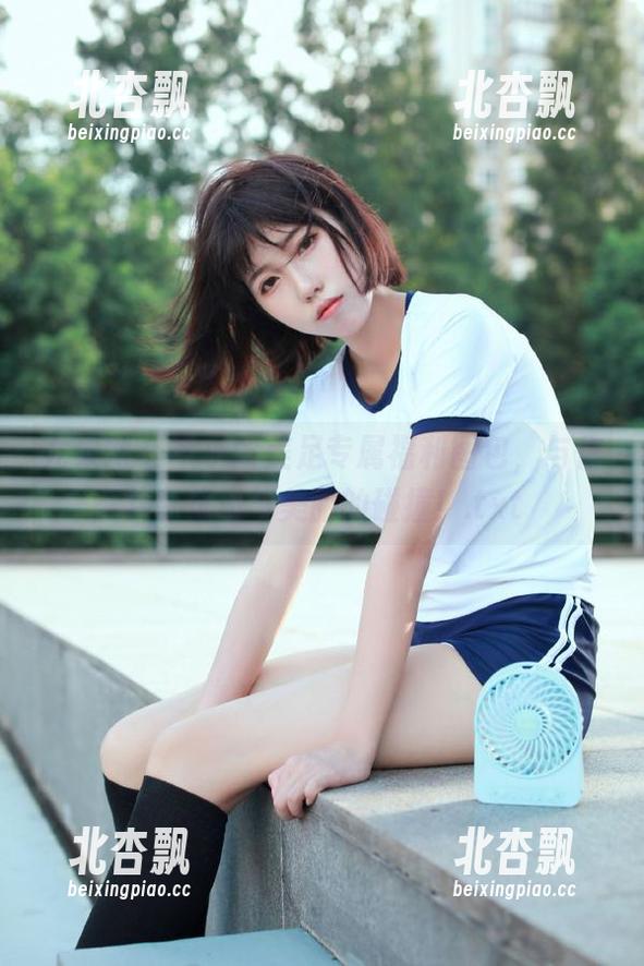 尤果网-芊小童 尤果网 - 芊小童美足专属福利图包,与你共享优雅与美丽的碰撞!.txt