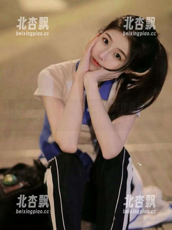 尤果网 - 萌琪琪自制夏天写真作品合集：记录每个动人的瞬间照片.txt