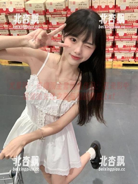 尤果网-陈柳溪 尤果网 - 陈柳溪全套蕾丝作品:在光影中绽放的女性之美与细腻情感.txt