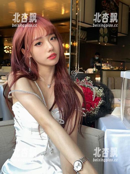 尤蜜荟 - 小茶茶tea浴室写真全球分享：精彩图片下载，感受她的风采.txt