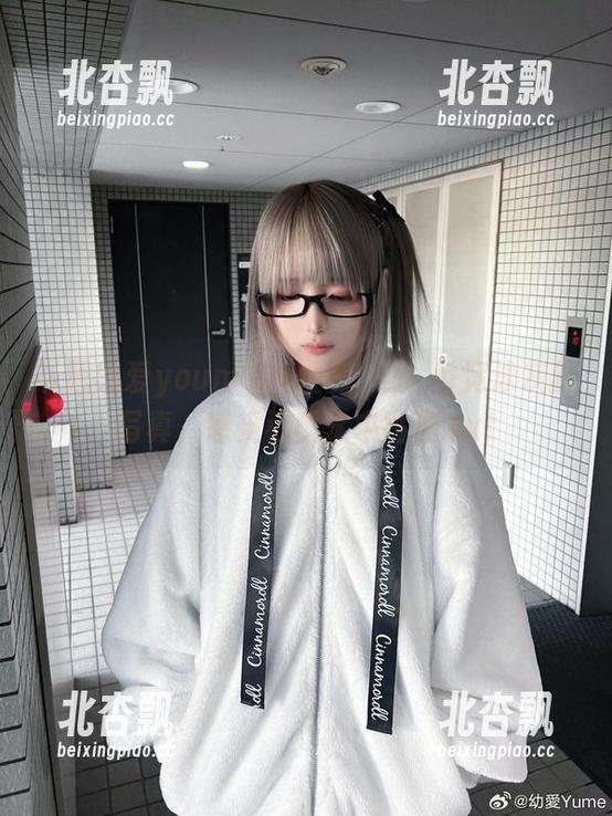 下载幼爱youmeko全套樋口円香竞泳灰丝写真，感受温柔水中世界.txt