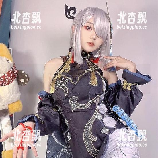 无影喵喵全新写真作品：裤里丝等你下载，快来与她一起探索美的界限！.txt