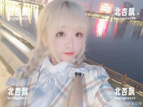 带你走进日奈娇的吊带作品集，发现珍贵的写真资源.txt