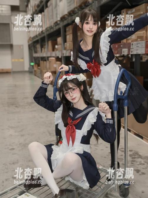 星颜社 - 高清写真大片：makiyo苏朵朵灰丝风格，迷人光影与诗意瞬间.txt