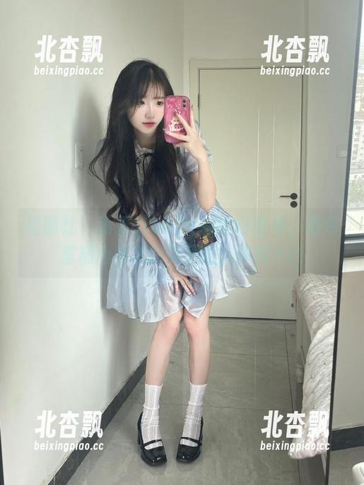 星颜社 - 萌汉药baby的纯白画卷，图包里精心挑选的美图让人陶醉.txt