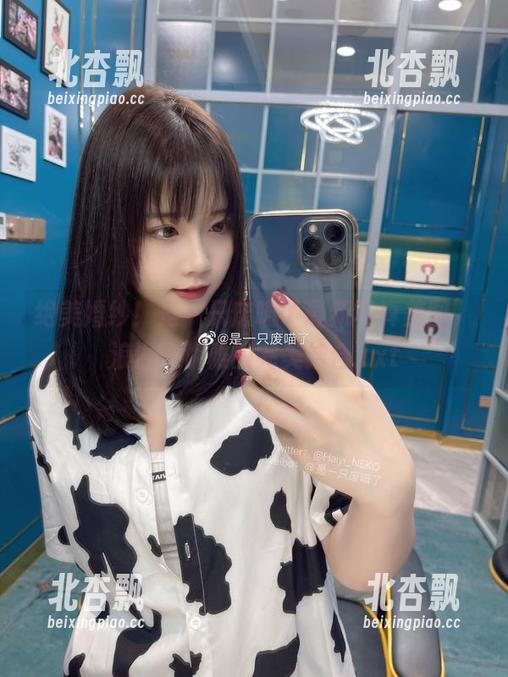 绝美婚纱！是一只废喵了最新写真美图，浪漫与优雅的完美结合.txt
