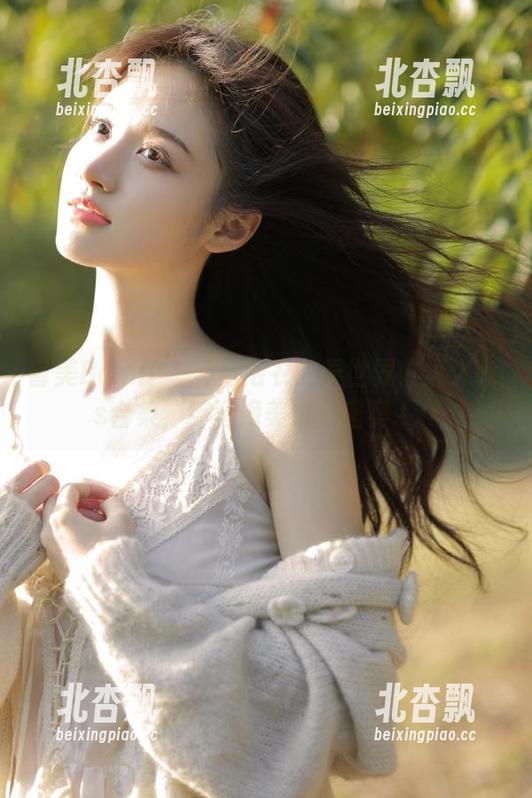 普美Bomi(보미)与毛衣的异世界：迷人cos合集，缔造绝美视觉盛宴.txt