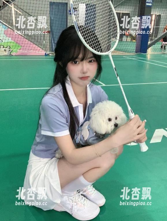 月下摄影 - 茜茜女仆图集全新上线，免费下载带你领略她的无限魅力！.txt