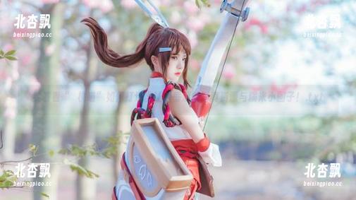 笑着看“桜桃喵”如何打造出让人垂涎的写真资源与糯米小圆子！.txt