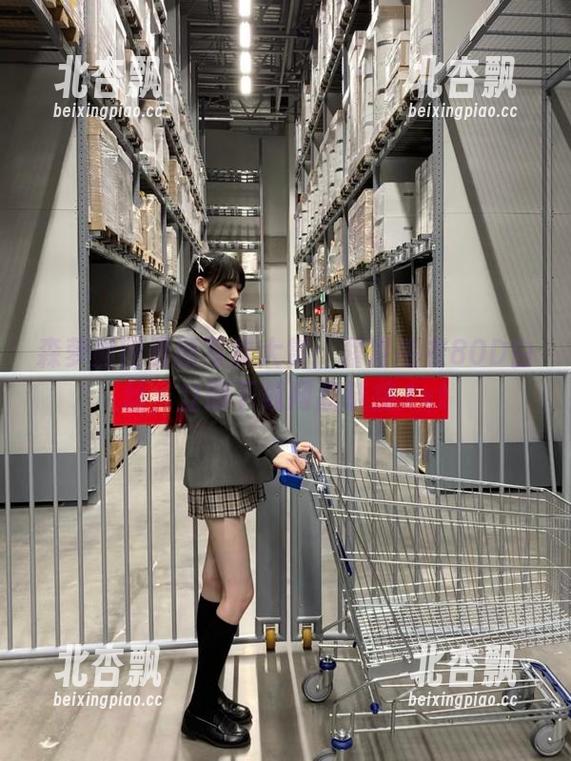 森萝财团最新写真大赏：露背毛衣80D白丝，立即下载网盘链接.txt