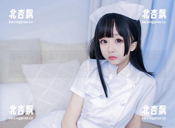 樱井小莜的睡美人图集在线供赏，探索她独特的自摄艺术风格.txt