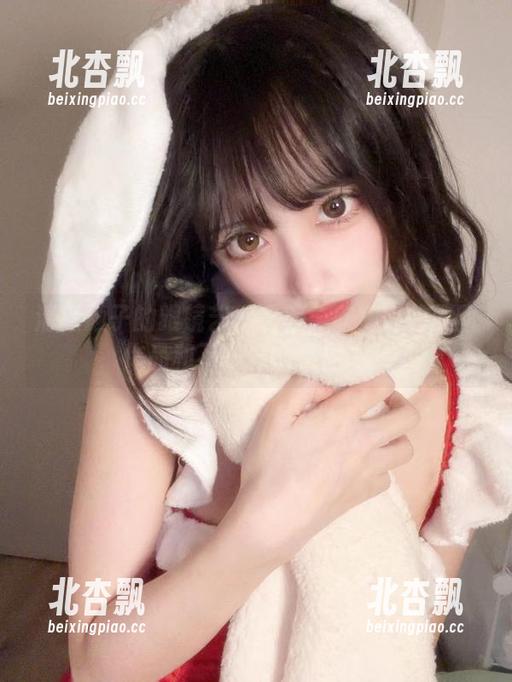清颜颜子的眼镜艺术之旅：欣赏她的原图作品和不一样的视界.txt