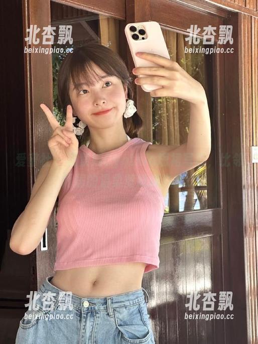 爱蜜社 - 杨紫嫣Cynthia短裙写真，比邻而居的温柔壁纸精选.txt