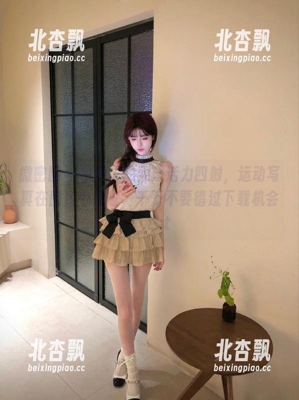 微密圈 - 牛奶里的果汁活力四射，运动写真在图库中闪耀，千万不要错过下载机会！.txt