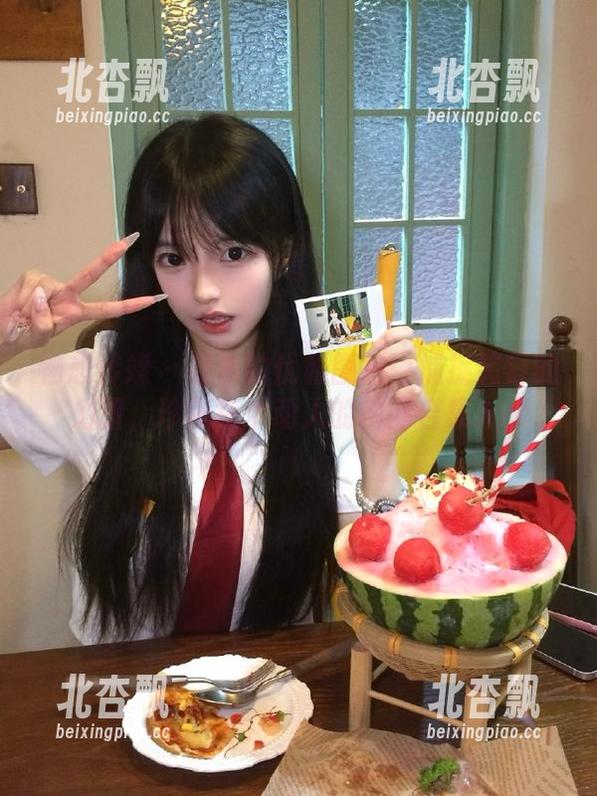 物恋传媒 - 嘉木的优雅图包：捕捉笑容的力量，珍藏每个动人的瞬间合集.txt