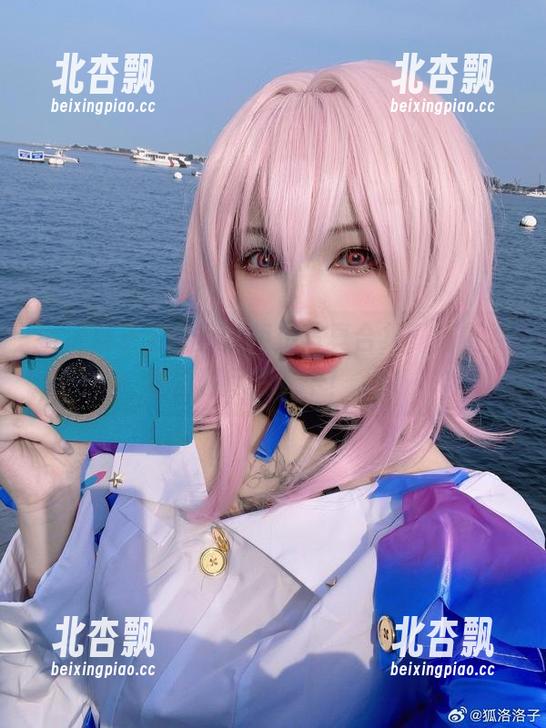 狐洛洛子全新月之伊布写真合集，海量视觉资源尽在其中！.txt
