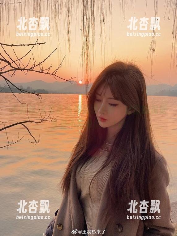 王羽杉 王羽杉JK写真系列强势更新,让你的视觉享受不再单调!.txt