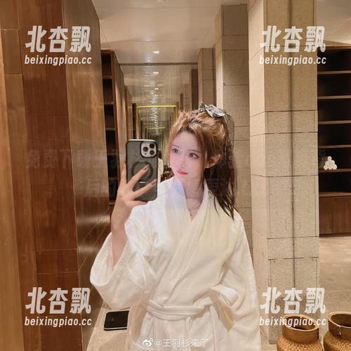 免费下载王羽杉的散图，体验cos写真背后的故事与情感表达.txt