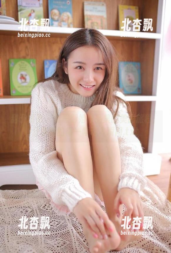 甜予摄影 - 思思御姐作品集的美丽旅程：分享她的每一幅动人瞬间.txt