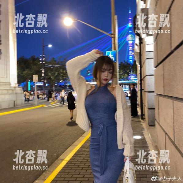 精选白烨烨短裤写真，别错过免费下载这个个性十足的作品合集！.txt