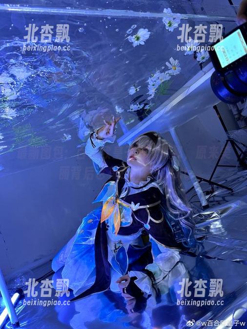 最新图包：百合欧皇子日常揭秘，原来美丽背后也有我的窘态.txt