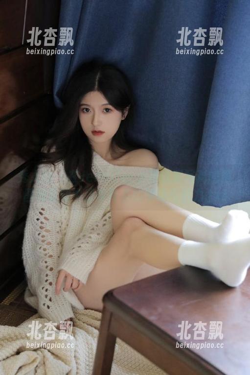 秀人网 - 在Jennifer小若透明写真的原图和套图中感受青春的律动与魅力.txt