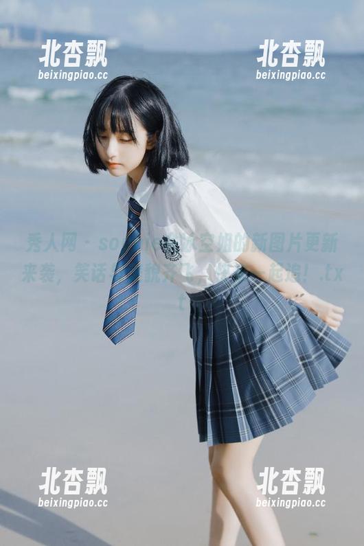 秀人网 - sophie余冰空姐的新图片更新来袭，笑话与美貌齐飞，快来一起追！.txt