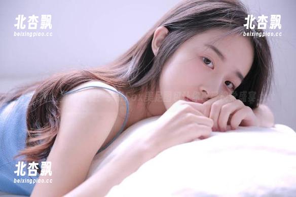 秀人网 - 福利来袭！奈奈Fox美足图包让你享受视觉盛宴.txt