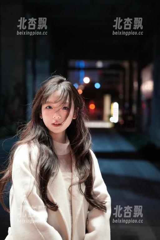 秀人网 - 娜娜子呀独家裤里丝写真作品集，揭开魅力与风格的神秘面纱.txt