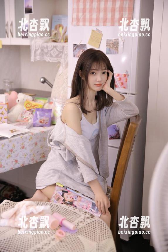 秀人网 - 向恩一致敬，女孩的不凡之旅图集作品大揭晓.txt