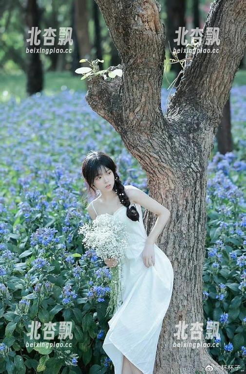 秀人网 - 走进李雅柔182CM的镂空照片，沉浸在图库中的艺术写真之旅.txt