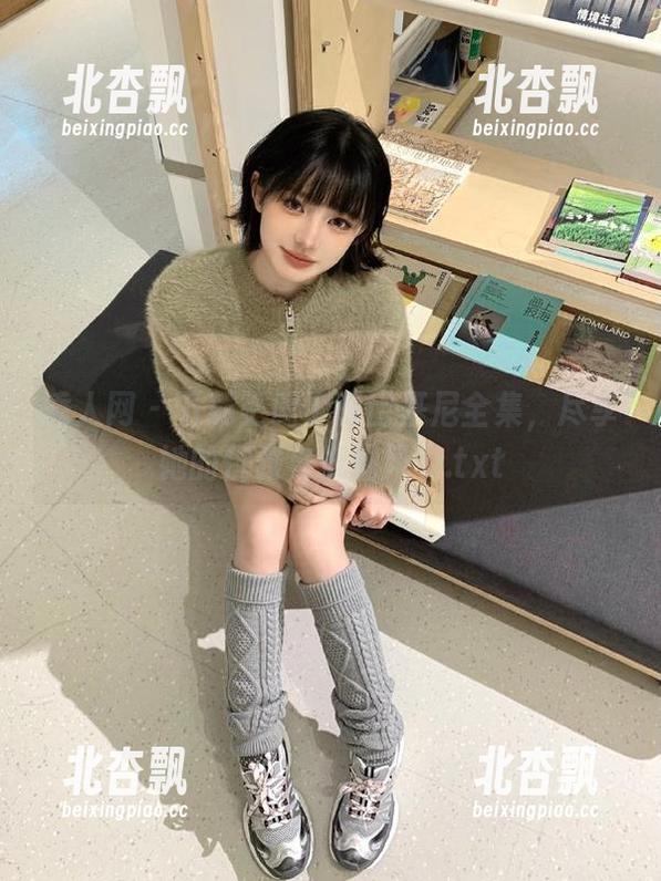 秀人网 - 下载王俪丁呀比基尼全集，尽享她的优雅与妩媚风姿.txt