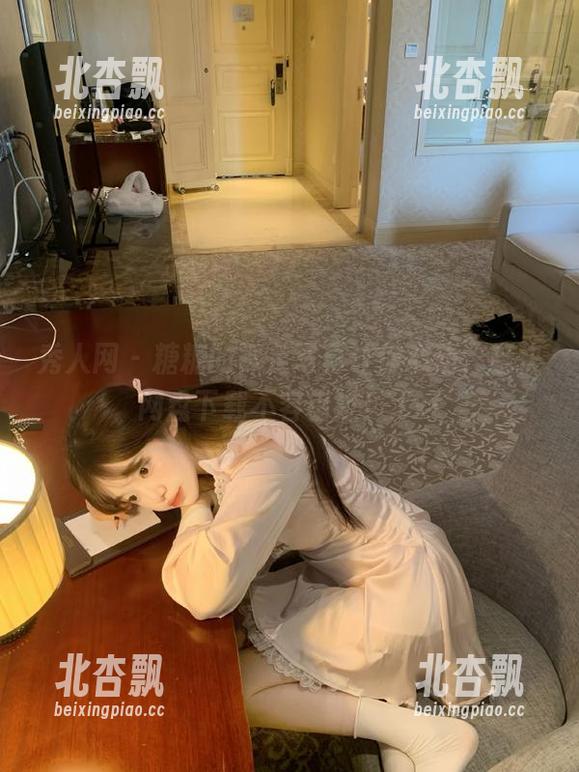 秀人网 - 糖糖的裸足写真让你心动，赶快网盘下载不容错过！.txt