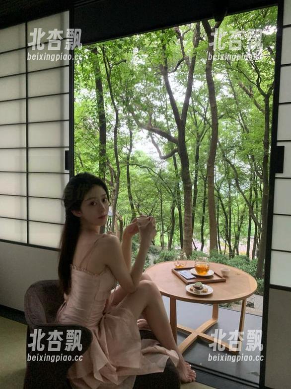 秀人网 - 探索陈巧蓓isabella长腿图集：美丽与优雅并存，免费下载畅享她的风采.txt