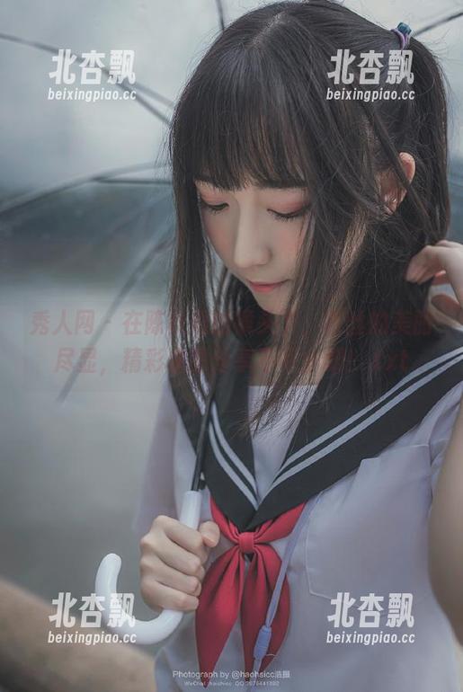 秀人网 - 在陈秋雨的镜头下，灰丝的美丽尽显，精彩原图分享不可小觑！.txt